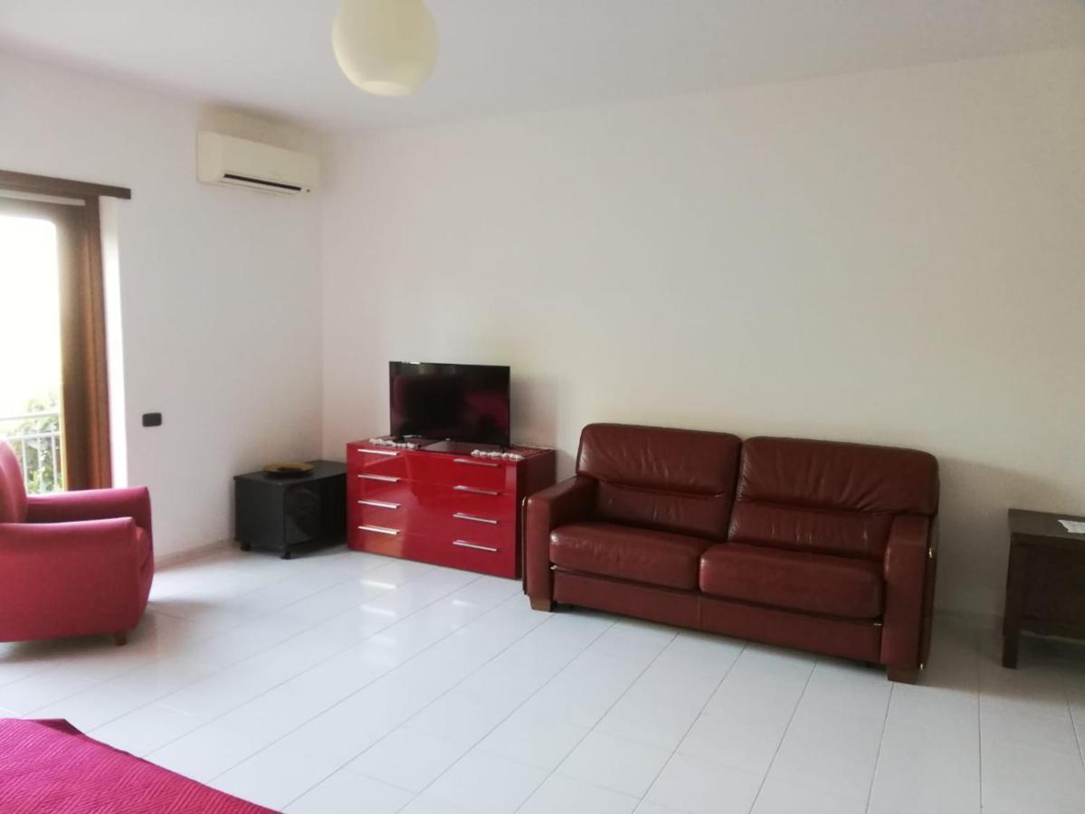 Appartamento Perito Luaran gambar
